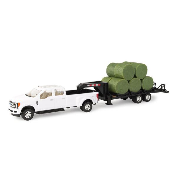 1/32 Pickup with Trailer & Bales